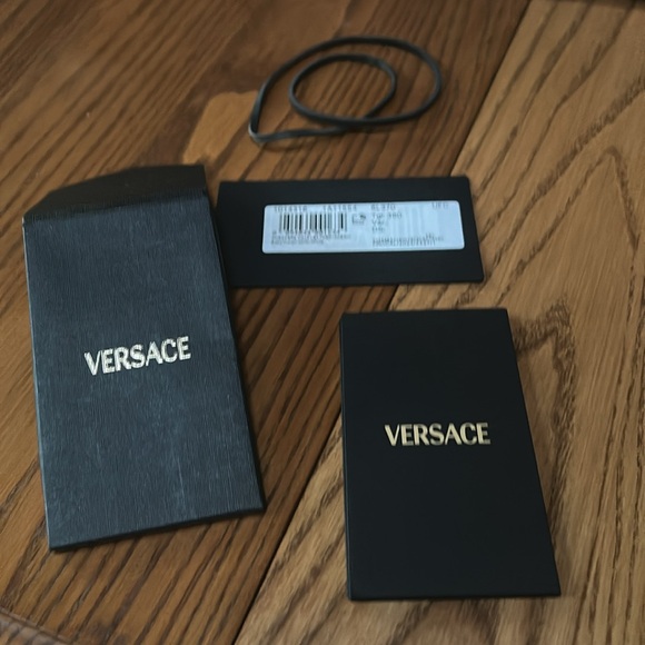 NEW Versace Medusa Violet/White Women’s Sneakers - Picture 9 of 9